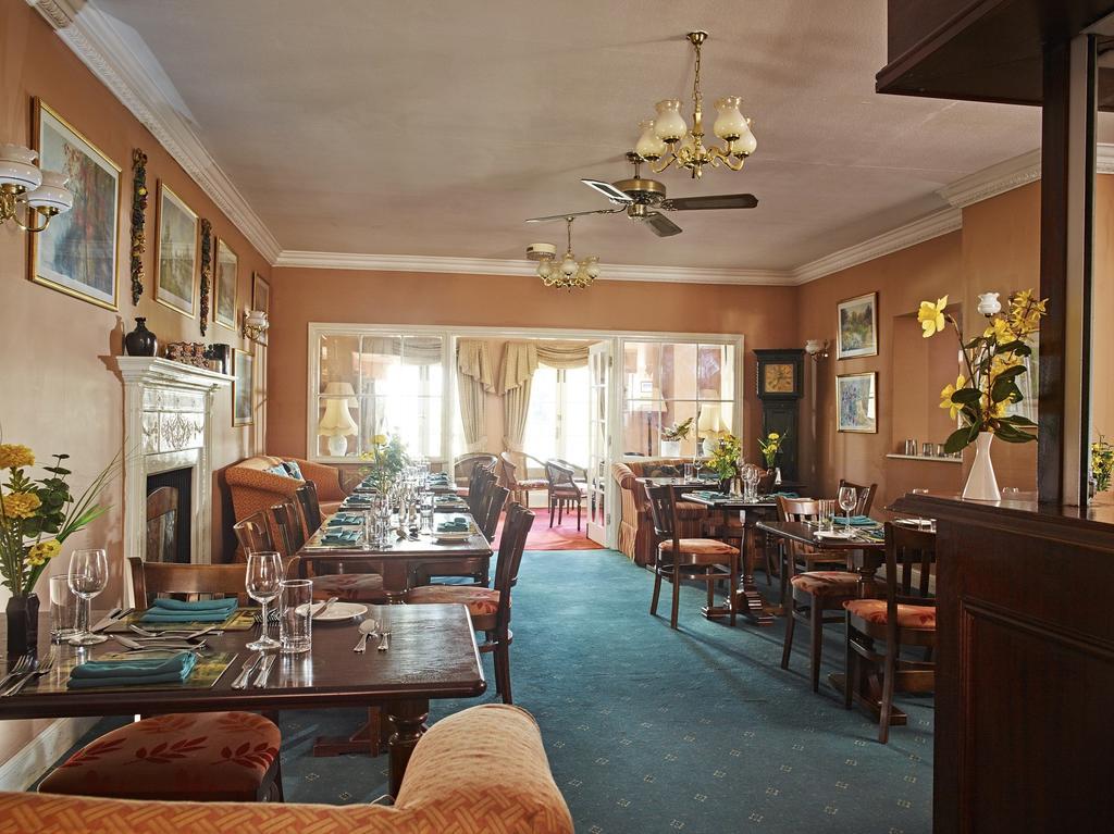 Corse Lawn House Hotel Extérieur photo