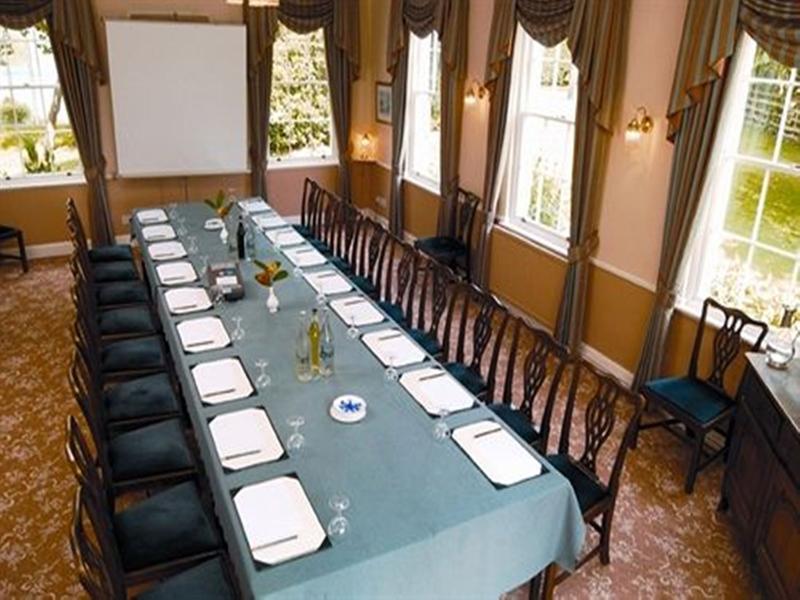Corse Lawn House Hotel Extérieur photo