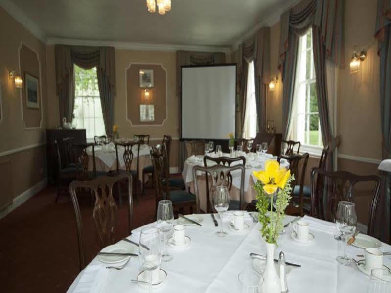 Corse Lawn House Hotel Extérieur photo
