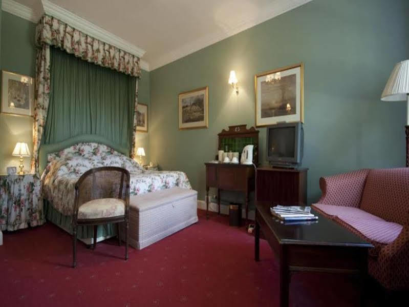 Corse Lawn House Hotel Extérieur photo