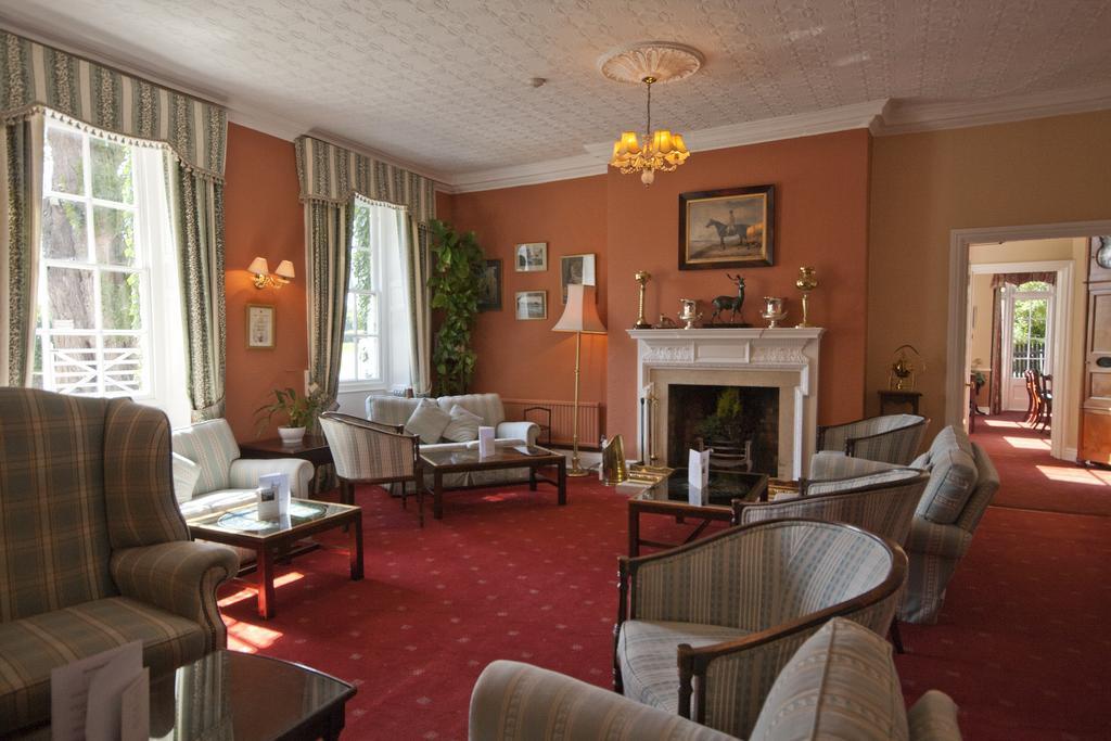 Corse Lawn House Hotel Extérieur photo